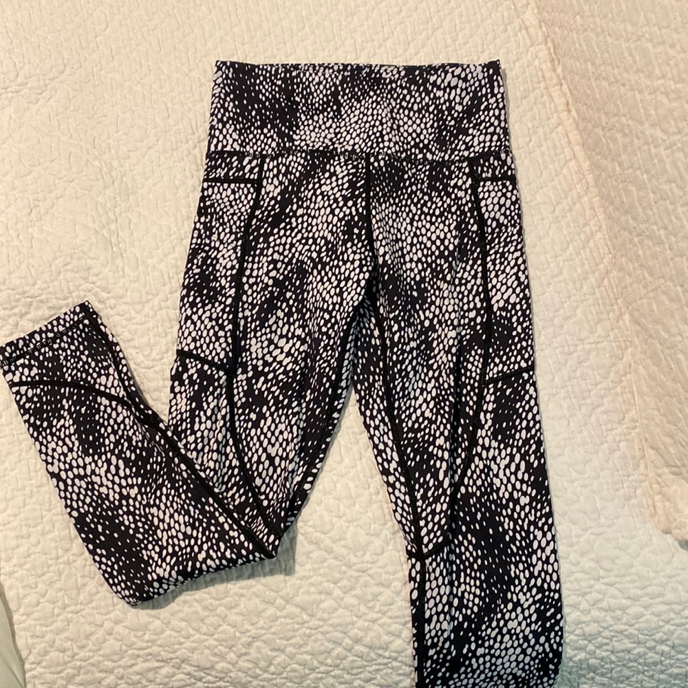 Black and white polka dot ZYIA leggings w/ side leg pockets